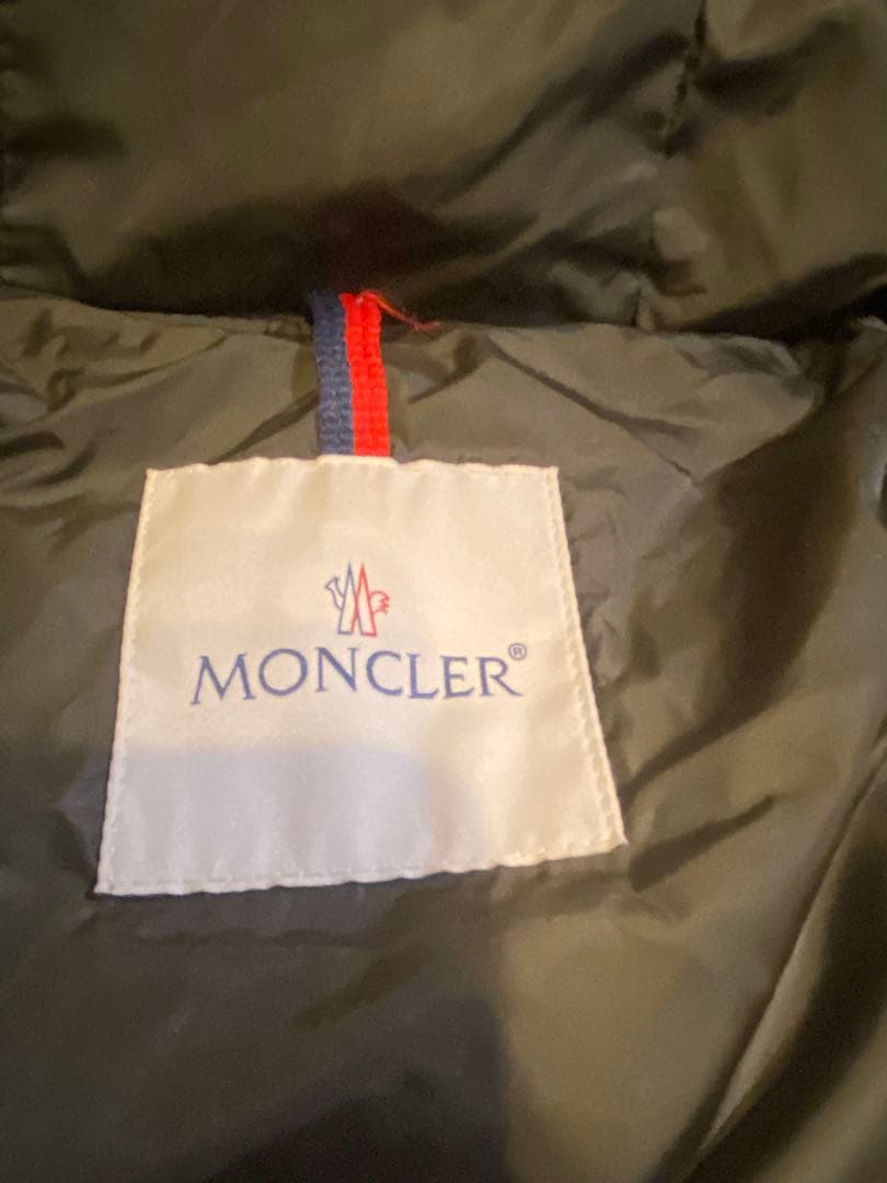 モンクレール ダウンジャケット ダークグレー