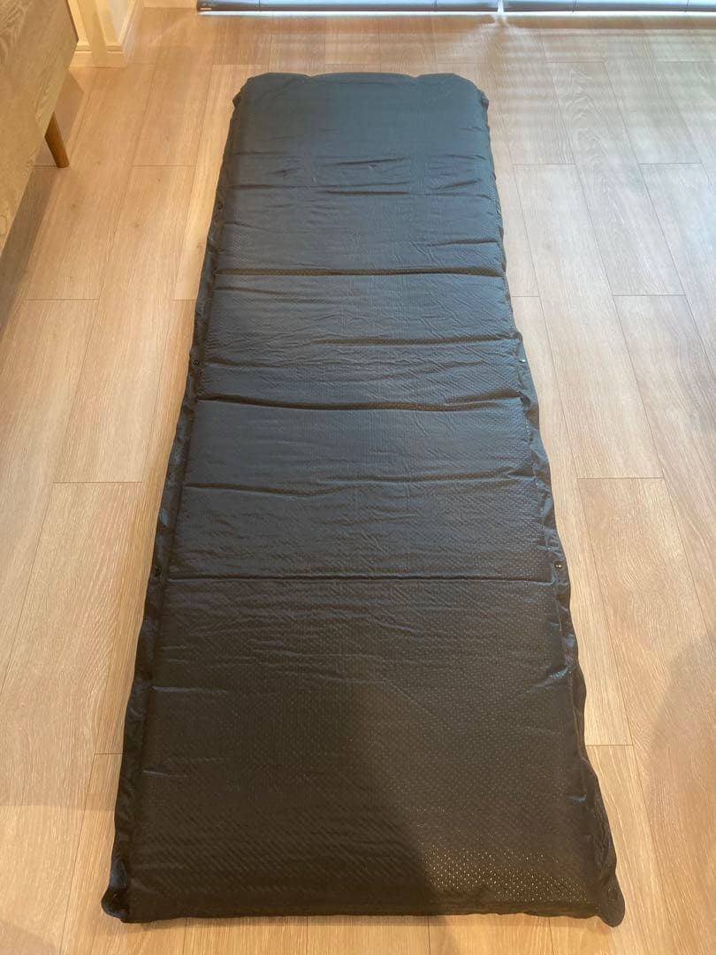 ブルックリンアウトドアカンパニー　インフレーターマット　スリーピングマット
