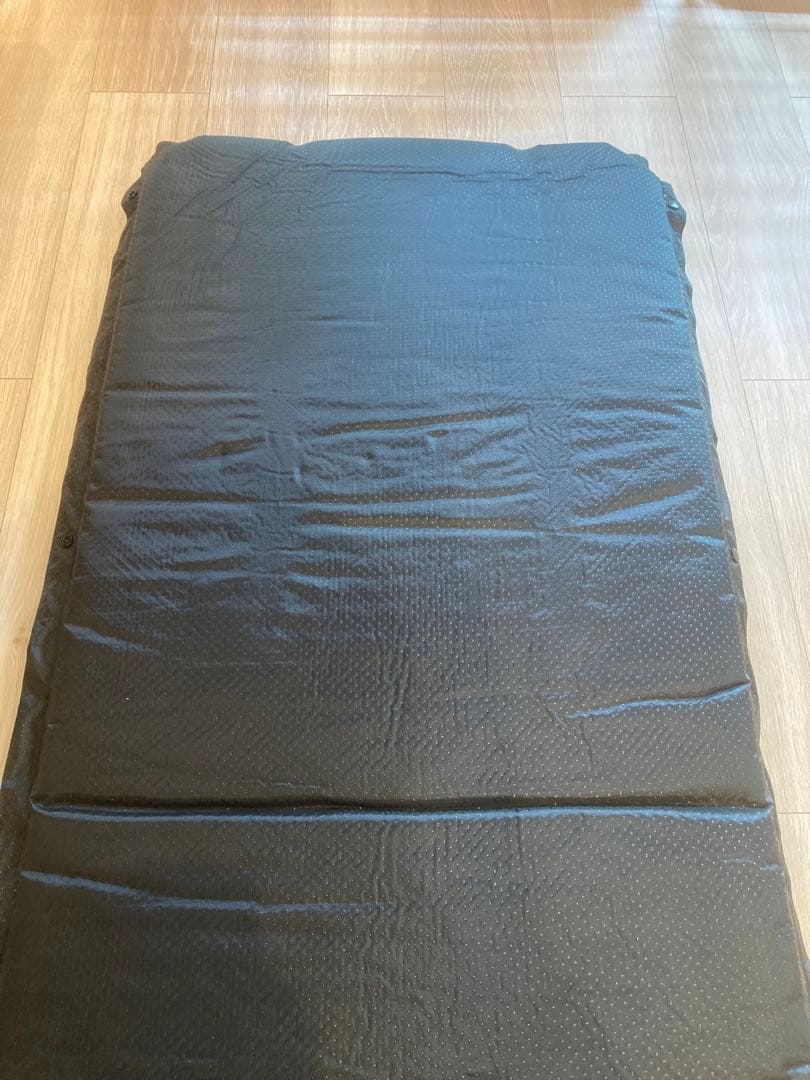 ブルックリンアウトドアカンパニー　インフレーターマット　スリーピングマット