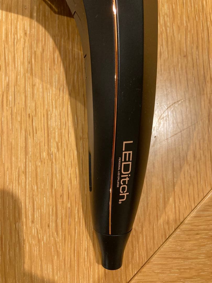 LEDitch 脱毛器 充電器付き