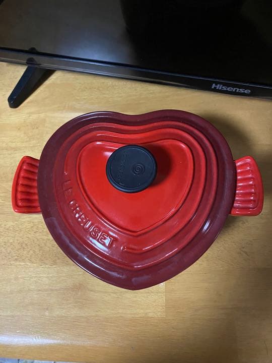 ルクルーゼ(Le Creuset) ココット・ダムール 18cmチェリーレッド