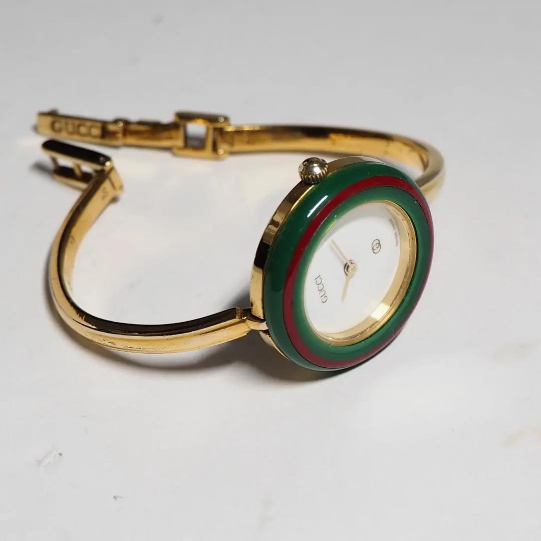 美品 グッチ GUCCI チェンジベゼル バングルウォッチ 腕時計 F601