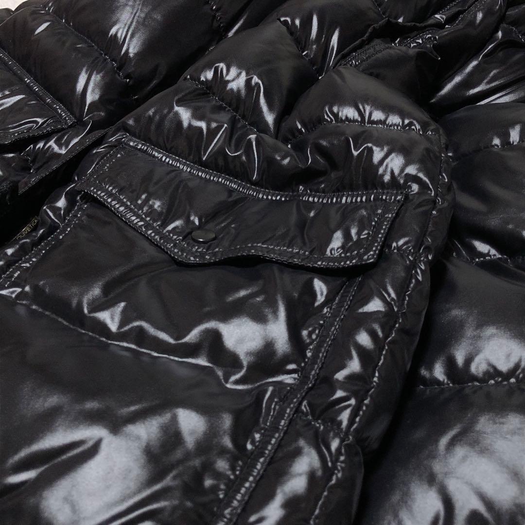 未使用級　デュベティカ　ダウンコート　corcira　ラクーンファー　黒　40