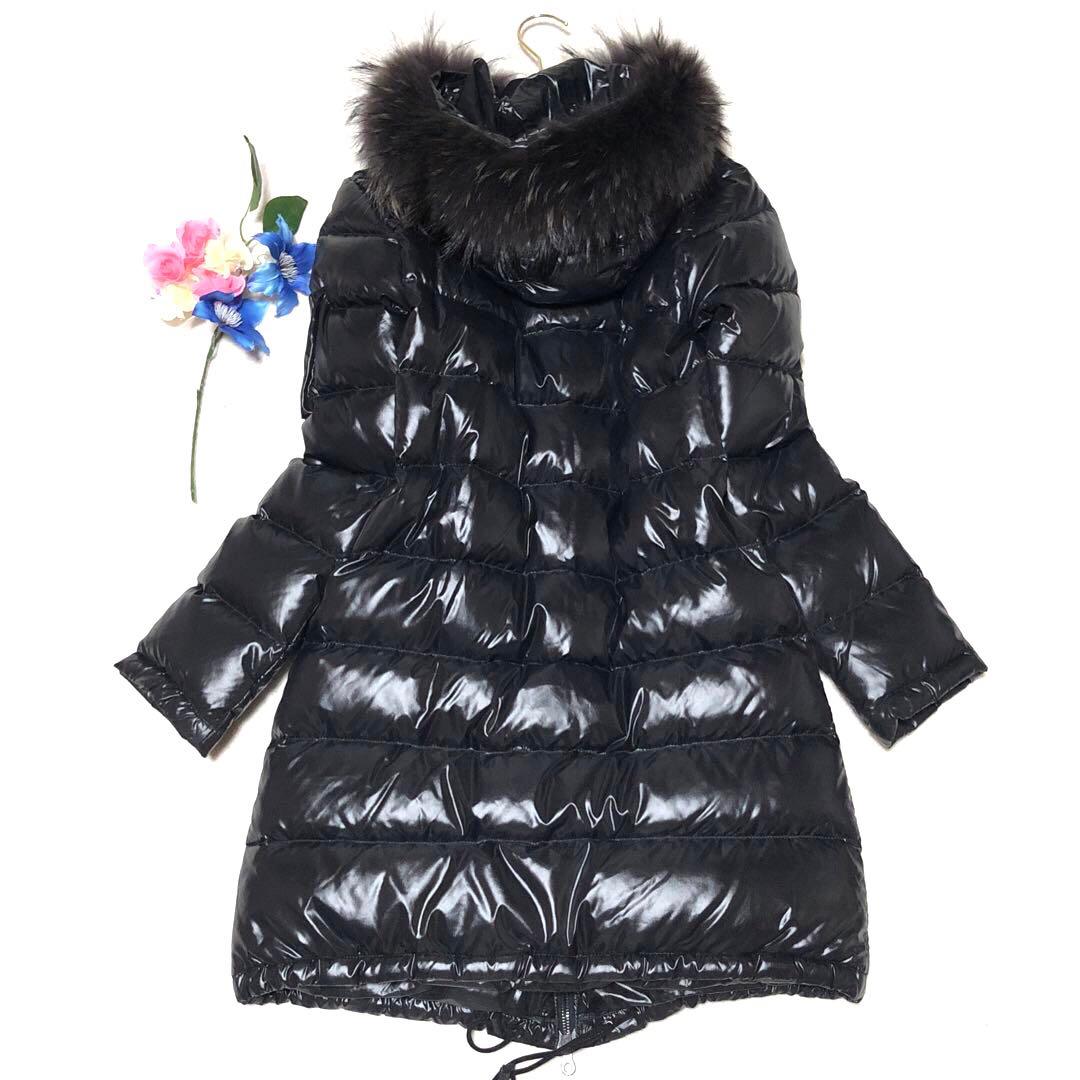 未使用級　デュベティカ　ダウンコート　corcira　ラクーンファー　黒　40