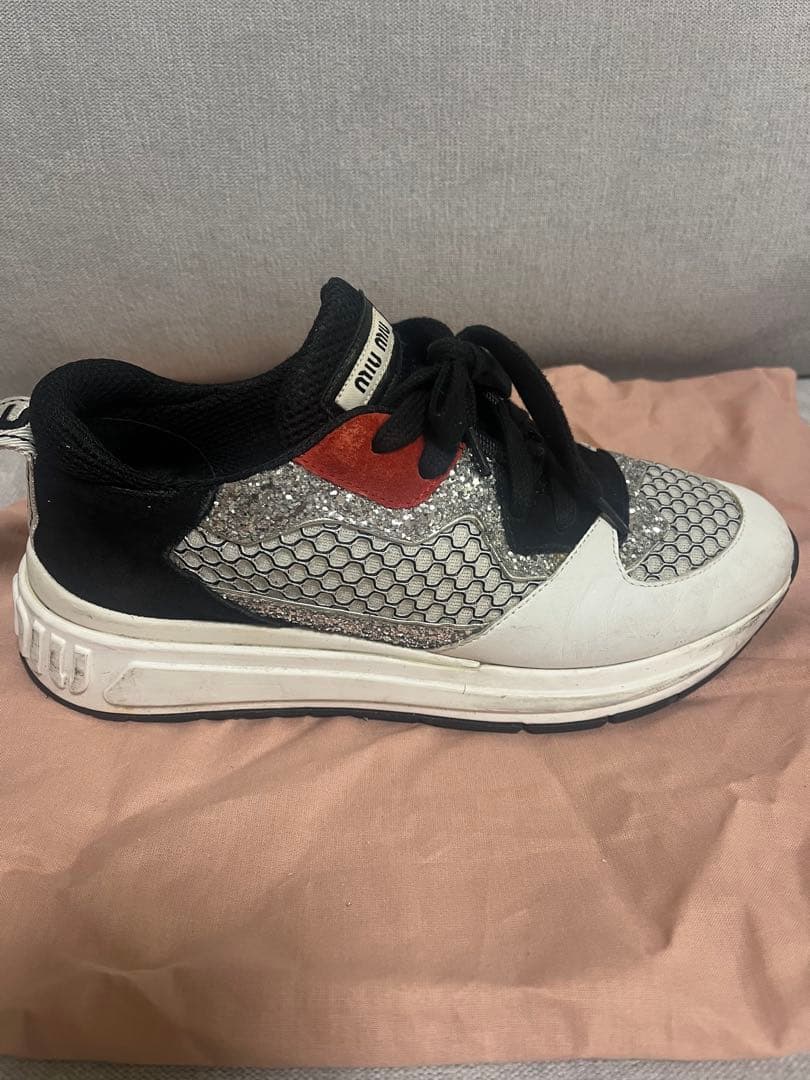 miu miu メッシュスニーカー ホワイト/ブラック/レッド　38ハーフ