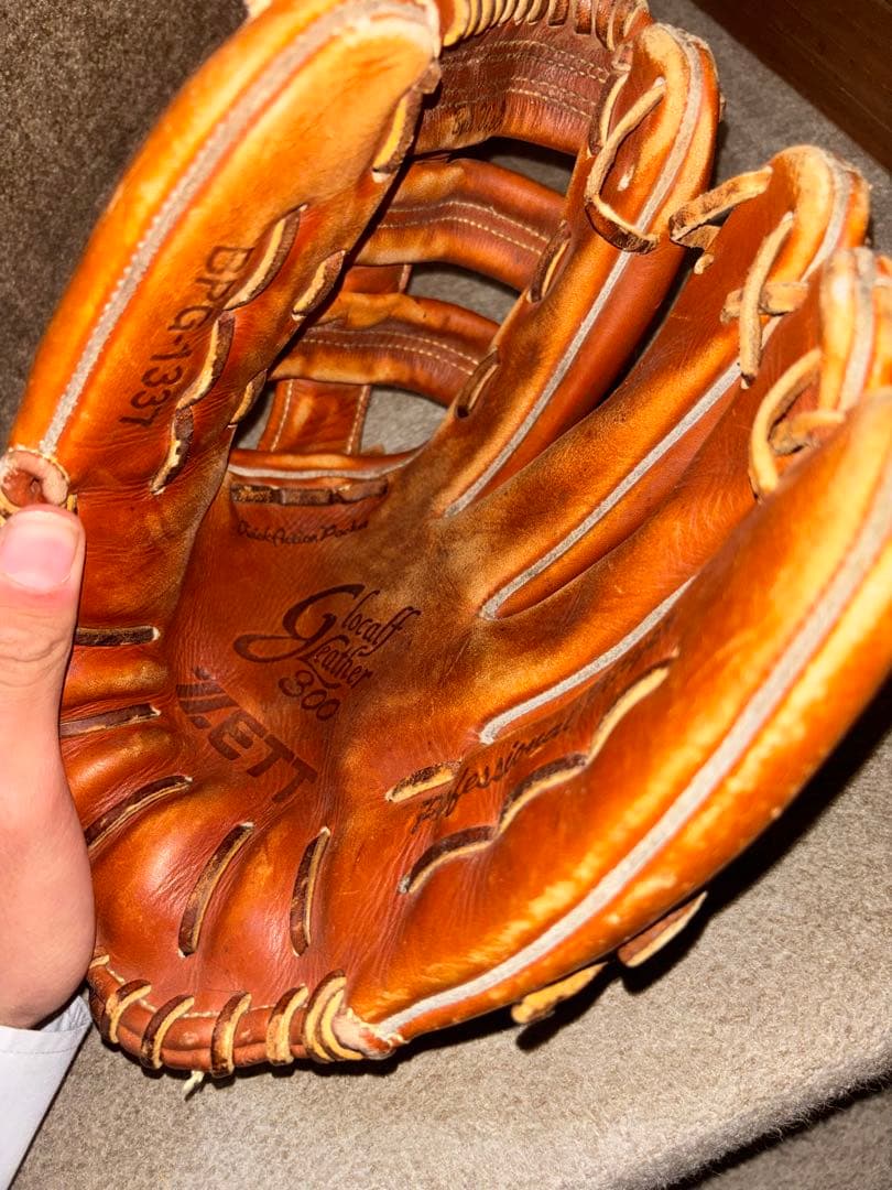 特別セール当時物　ジャイアンツ吉村モデルZETT硬式外野手グローブ値下げ可
