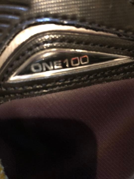 アイスホッケー ゴーリー スケート