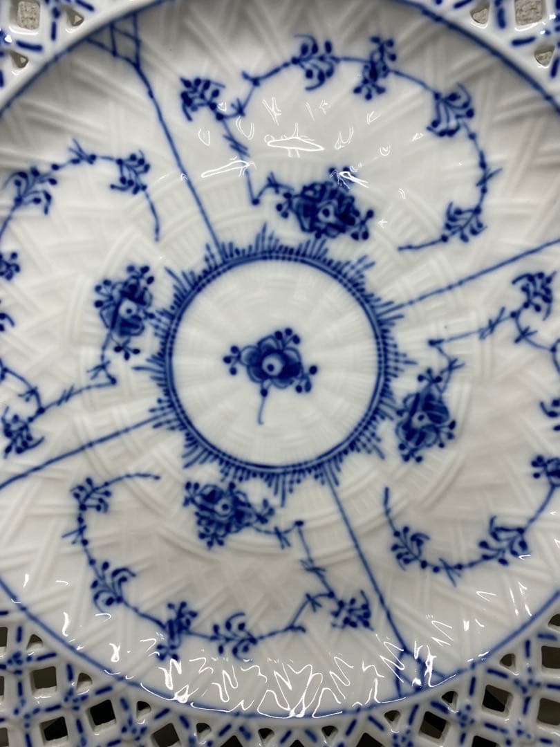 ロイヤルコペンハーゲン ブルーフルーテッド フルレース プレート