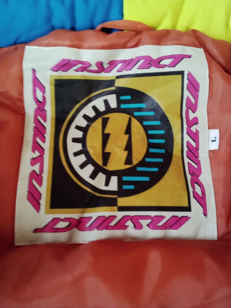 新品未使用　TAION マルチカラー スキーウェア　L　紫、青、黄、オレンジ