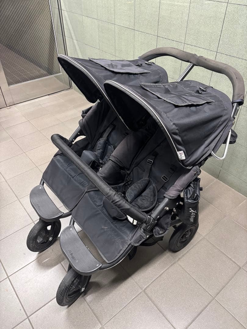 【美品】エアバギー　ココダブル　双子　2人乗り　ブラック airbuggy