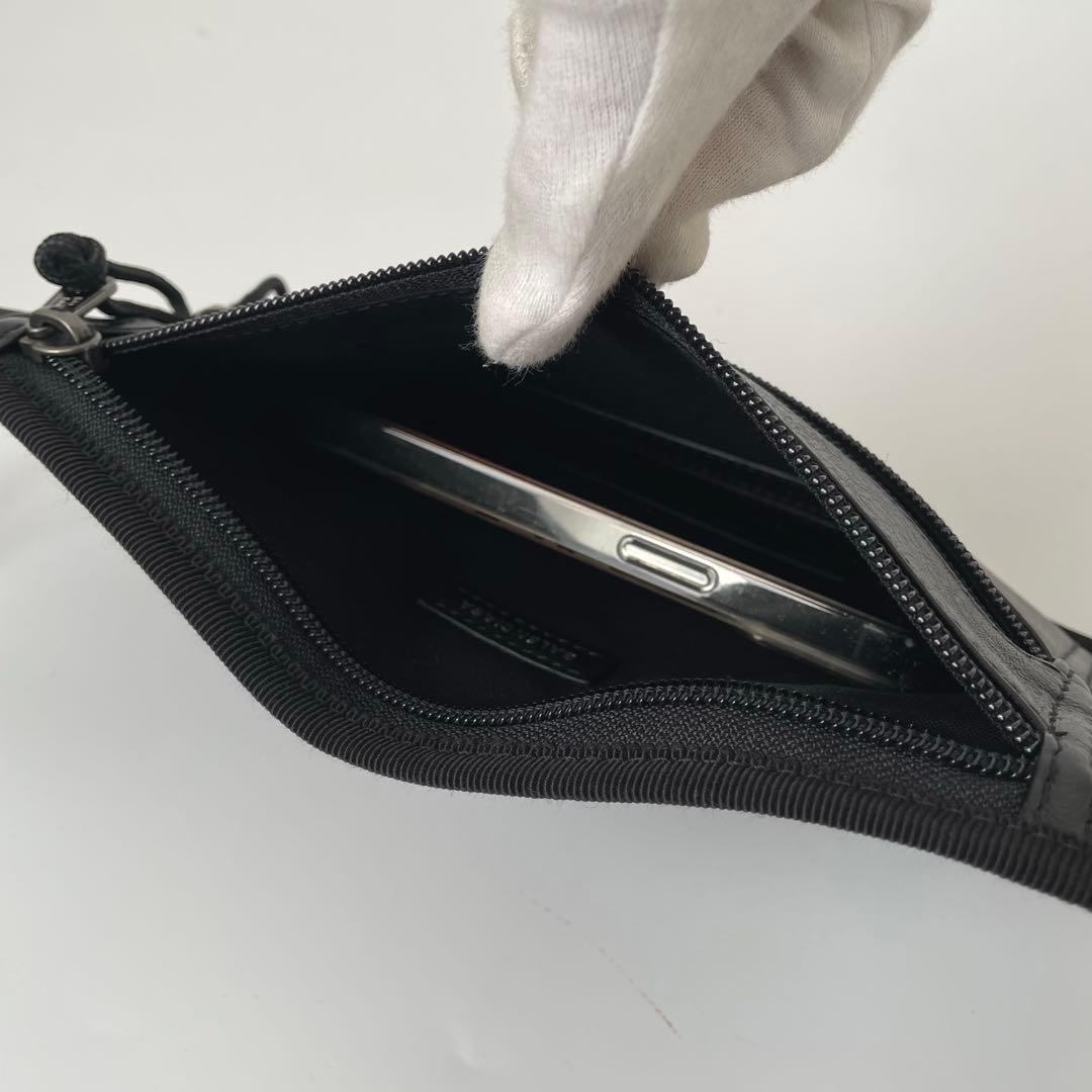 【未使用級】バレンシアガ エクスプローラー ベルトバッグ レザー ロゴ 黒