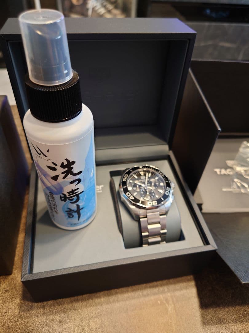 タグホイヤー アクアレーサー　クロノグラフ