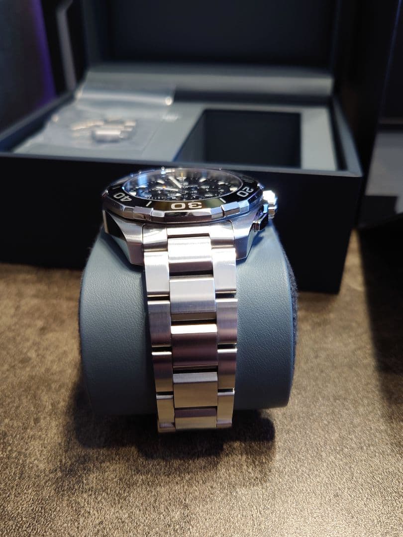 タグホイヤー アクアレーサー　クロノグラフ