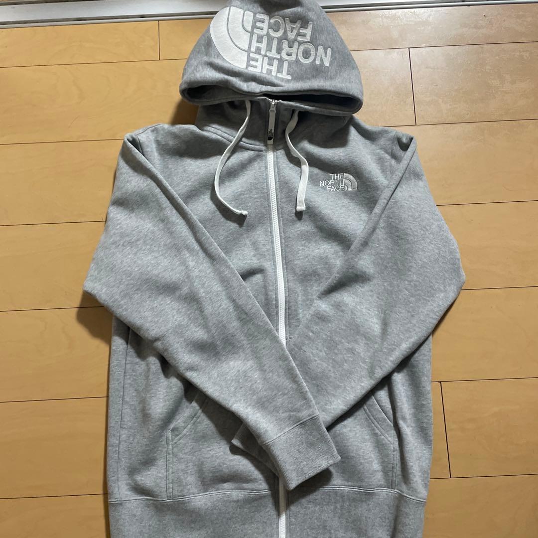 THE NORTH FACE グレー ジップアップパーカー　NT62130