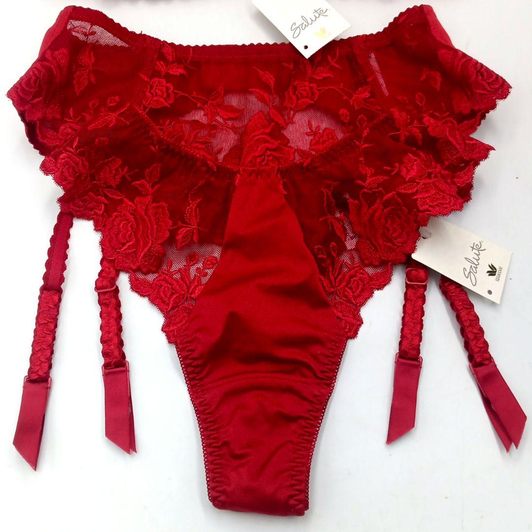 サルート 81G ブラD70 &ソング&ガーター Mサイズ RE レッド