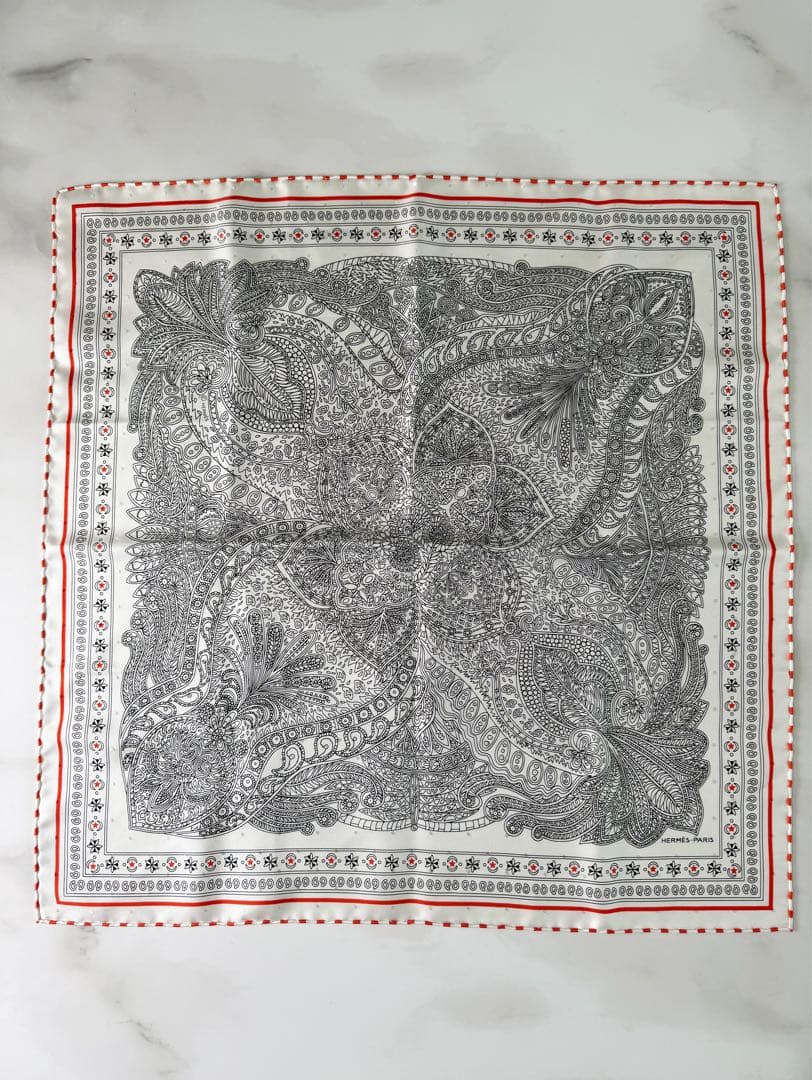 エルメス カレ55 バンダナ スカーフ ペイズリー柄 『マハラニの庭』