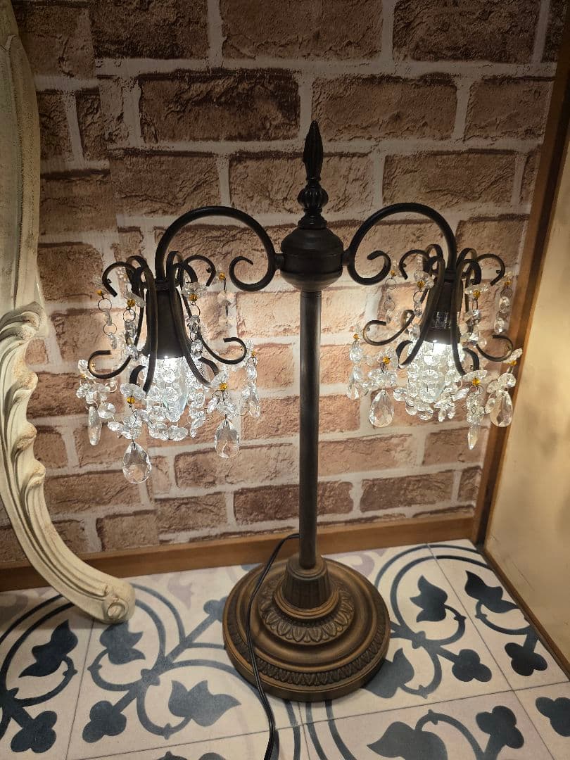 シャンデリアテーブルランプ