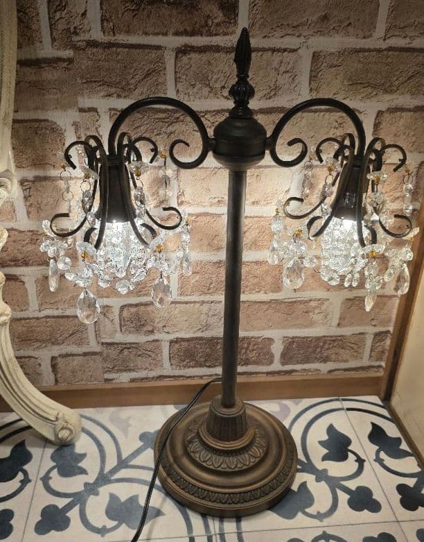 シャンデリアテーブルランプ