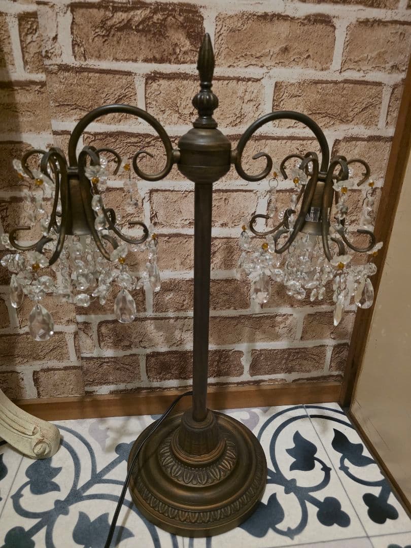 シャンデリアテーブルランプ