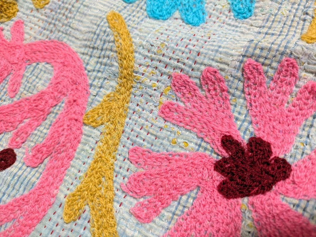 #143 ヴィンテージ ラリーキルト/ カンタキルト/ ソファカバー スザニ刺繍