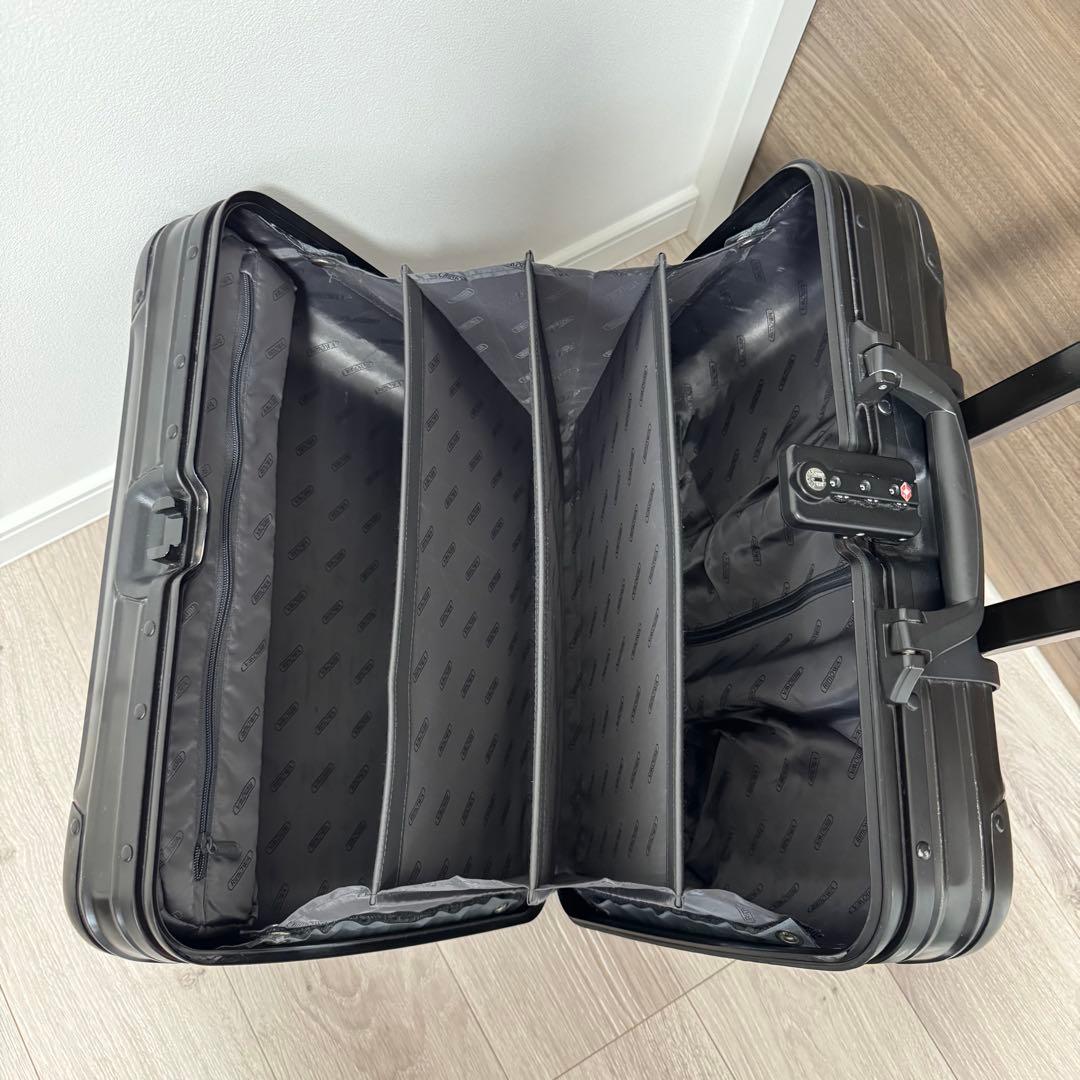[正規品]RIMOWA TOPAS STEALTH ブラック キャリーケース