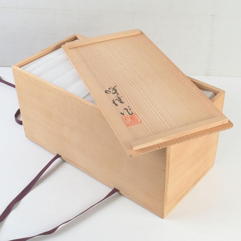 讃岐漆芸　山田暉雄作　花蒔絵　花瓶　共箱　C　9294A