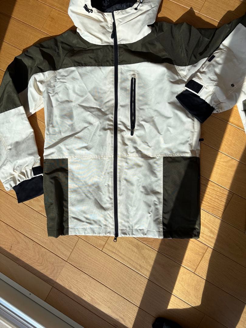 スノーボードウェア ホワイト/カーキ