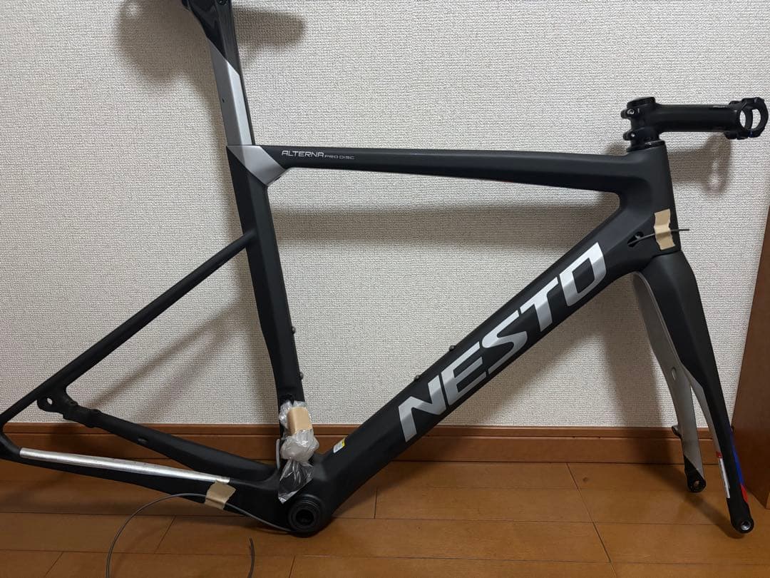 NESTO ALTERNA PRO DISC フレームセット