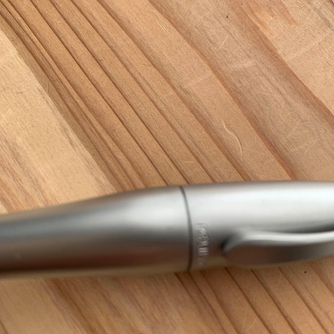 値下げ中！PELIKAN ルイジコラーニ型 ボールペン