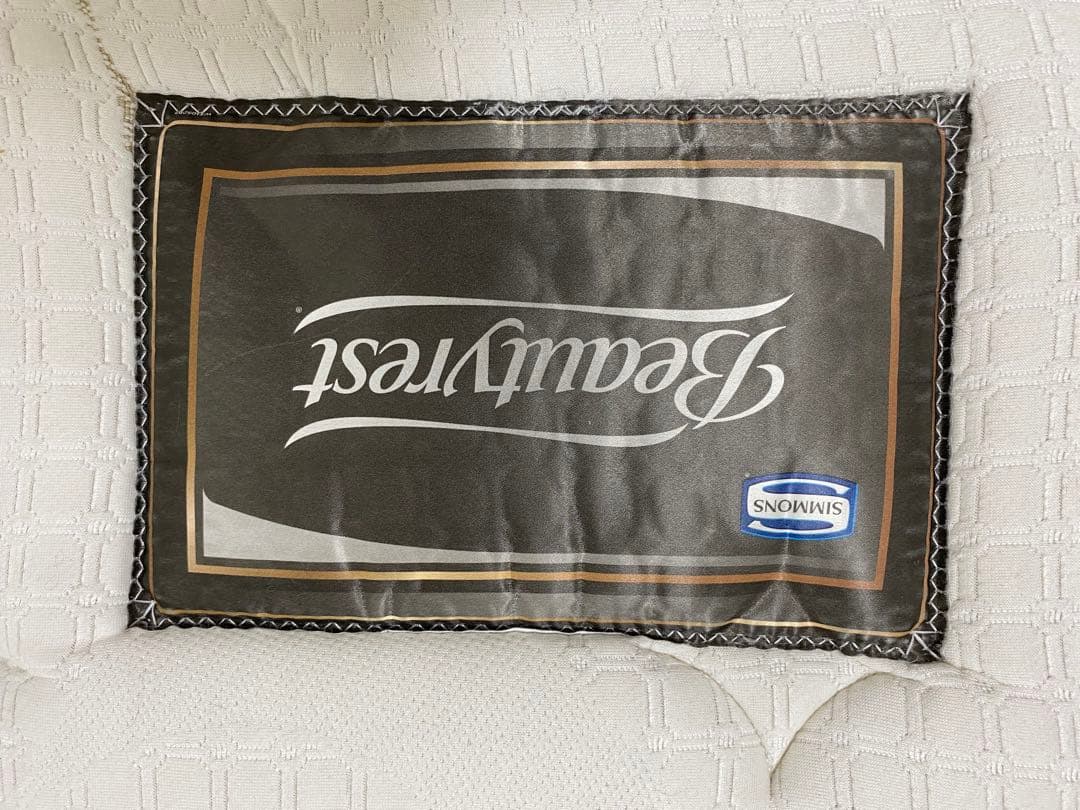 シモンズ　Beautyrest クイーンマットレス