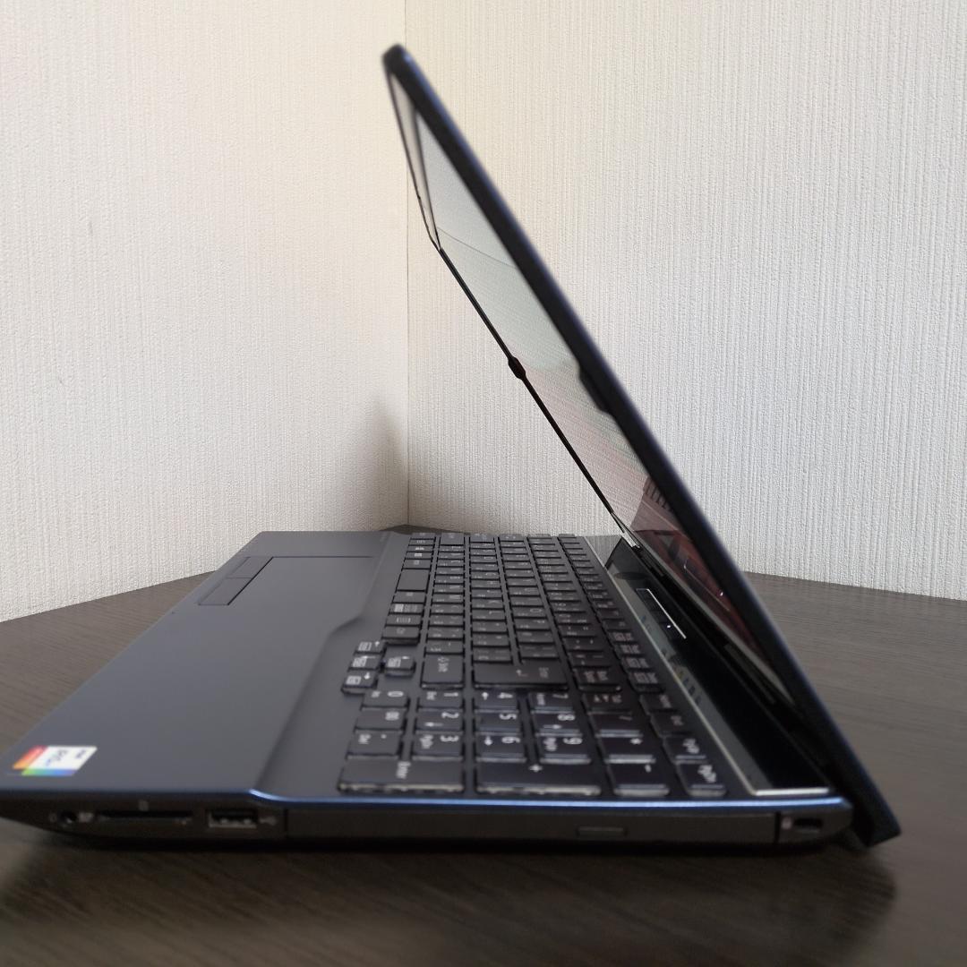 【第11世代Core i7】富士通 AH53/F3 32GB 1TB