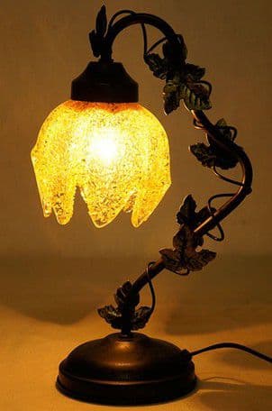 要問い合せ♥️風水アップ♥️愛らしい黄花　スタンドランプ　ライト　イエロー