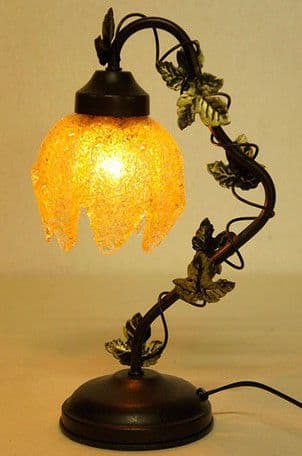 要問い合せ♥️風水アップ♥️愛らしい黄花　スタンドランプ　ライト　イエロー