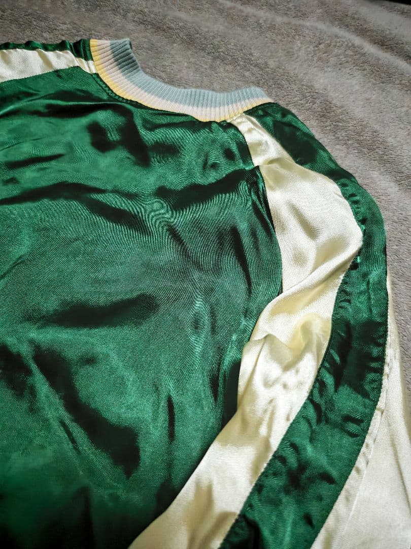 SOULIVE 日本製 未使用近い 美品 本 スカジャン 虎サテン unisex