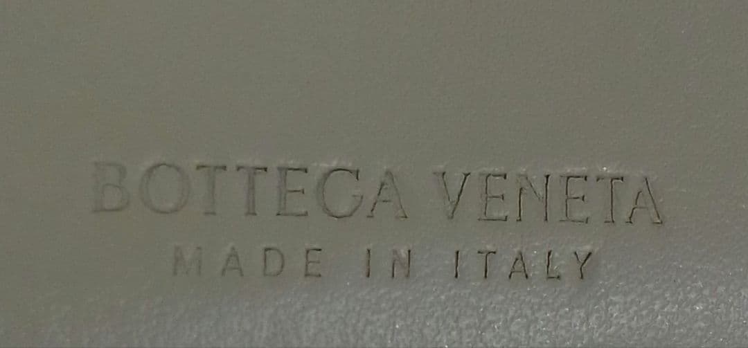 APV09 ボッテガヴェネタ カセット コンパクトウォレット
