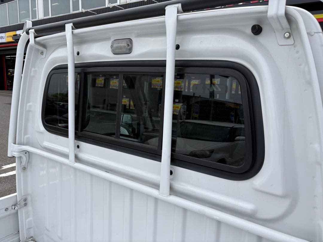 サンバーTT2 開閉式後部窓