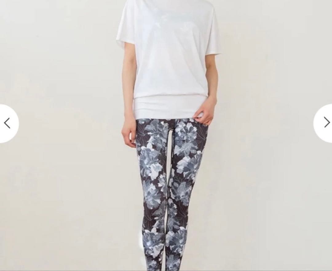 スカーラ　ヨガウェアXLサイズ上下+ヨガマット２枚(1枚LAVA)