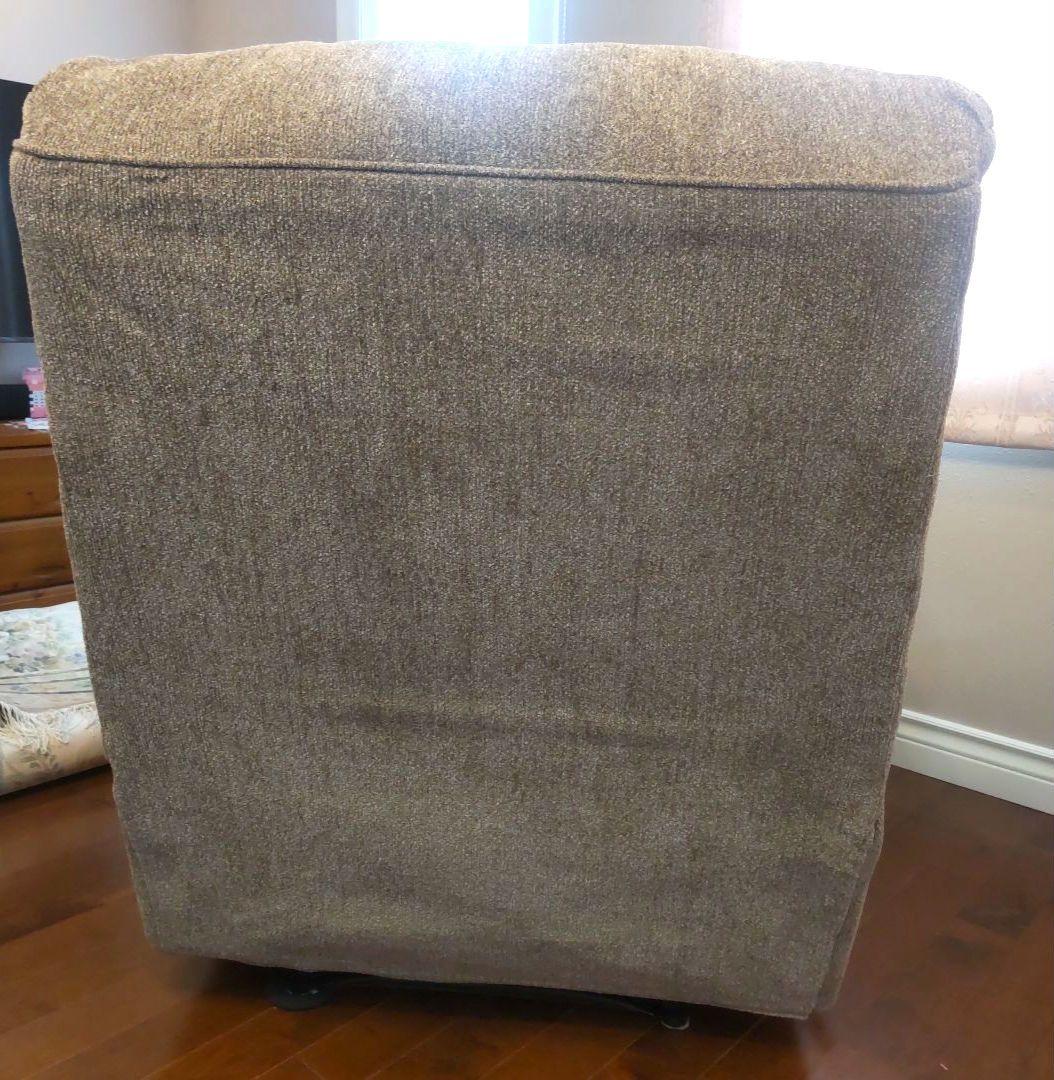 Ashley リクライニングソファ オットマン付き　1人掛け