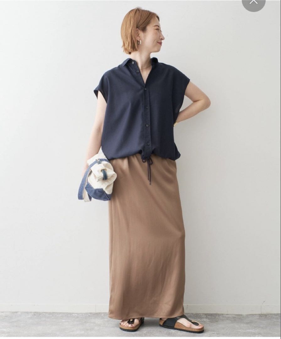 Spick and Span ソフトブロードフレンチヘムギャザーシャツ ネイビー