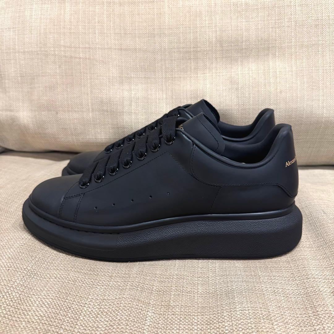 【Asako】黒x黒 アレキサンダーマックイーン スニーカー