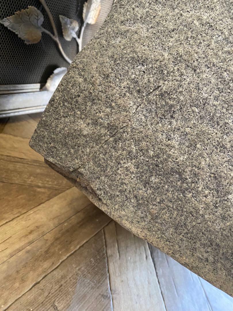 石の傘立て　御影石　石