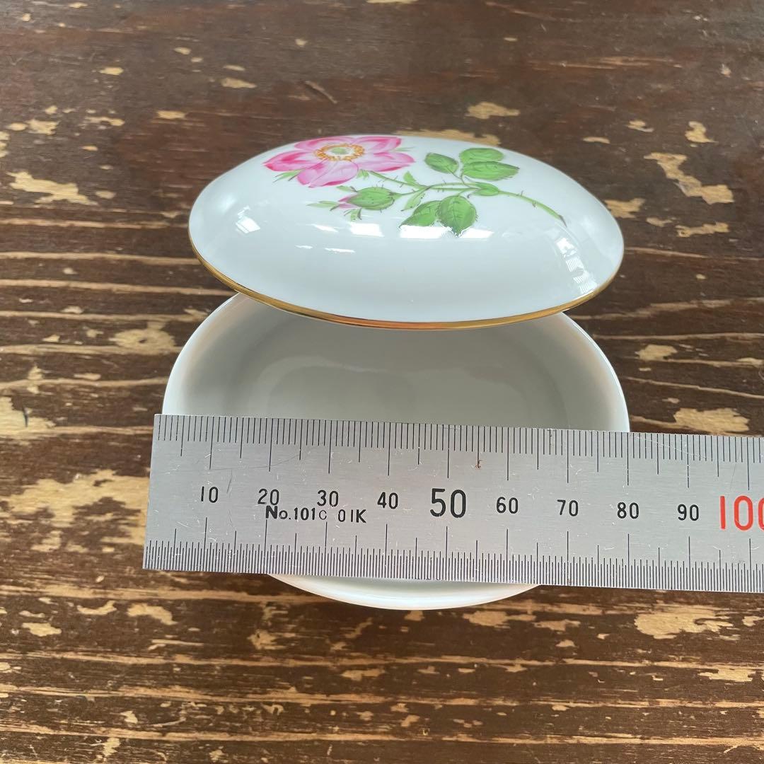 マイセン　オーバル型　フラワー　　ボックス　小物入れ