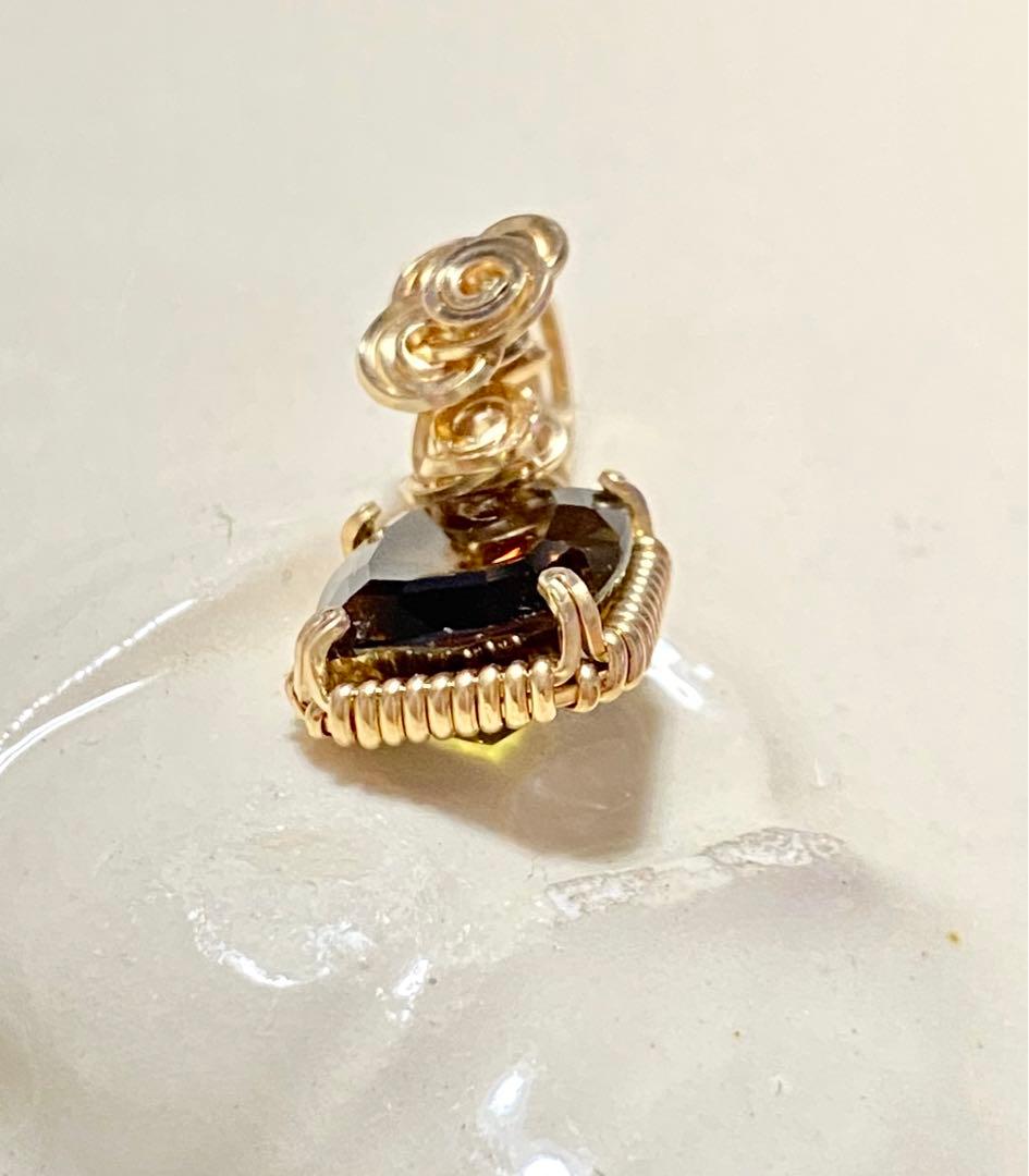 ハンドメイドペンダントトップ⭐︎アンダリュサイト　十六夜