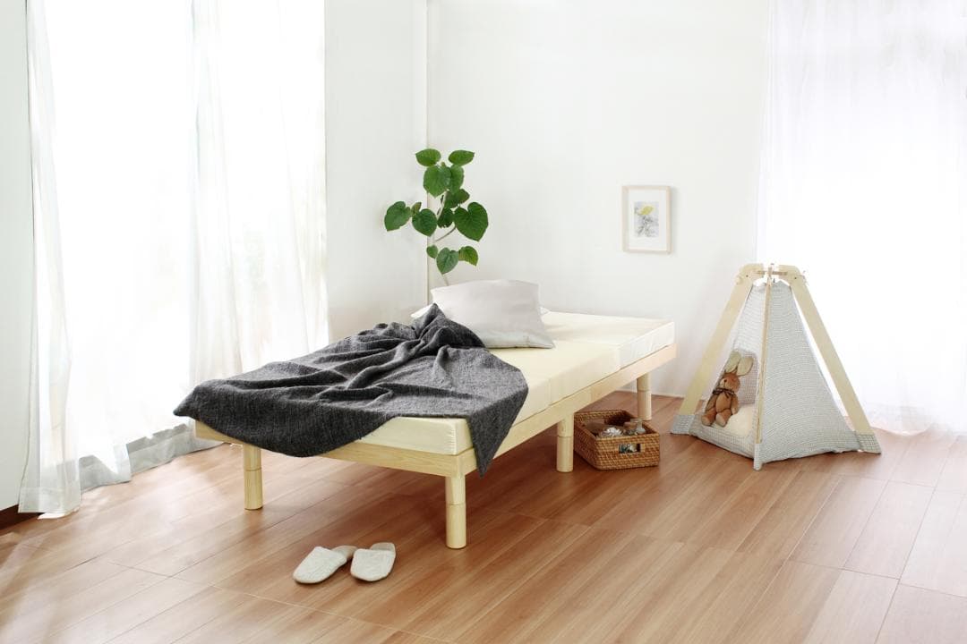 お買い得品！　高さ調節可能なすのこベッド【シングル　ナチュラル　フレームのみ】