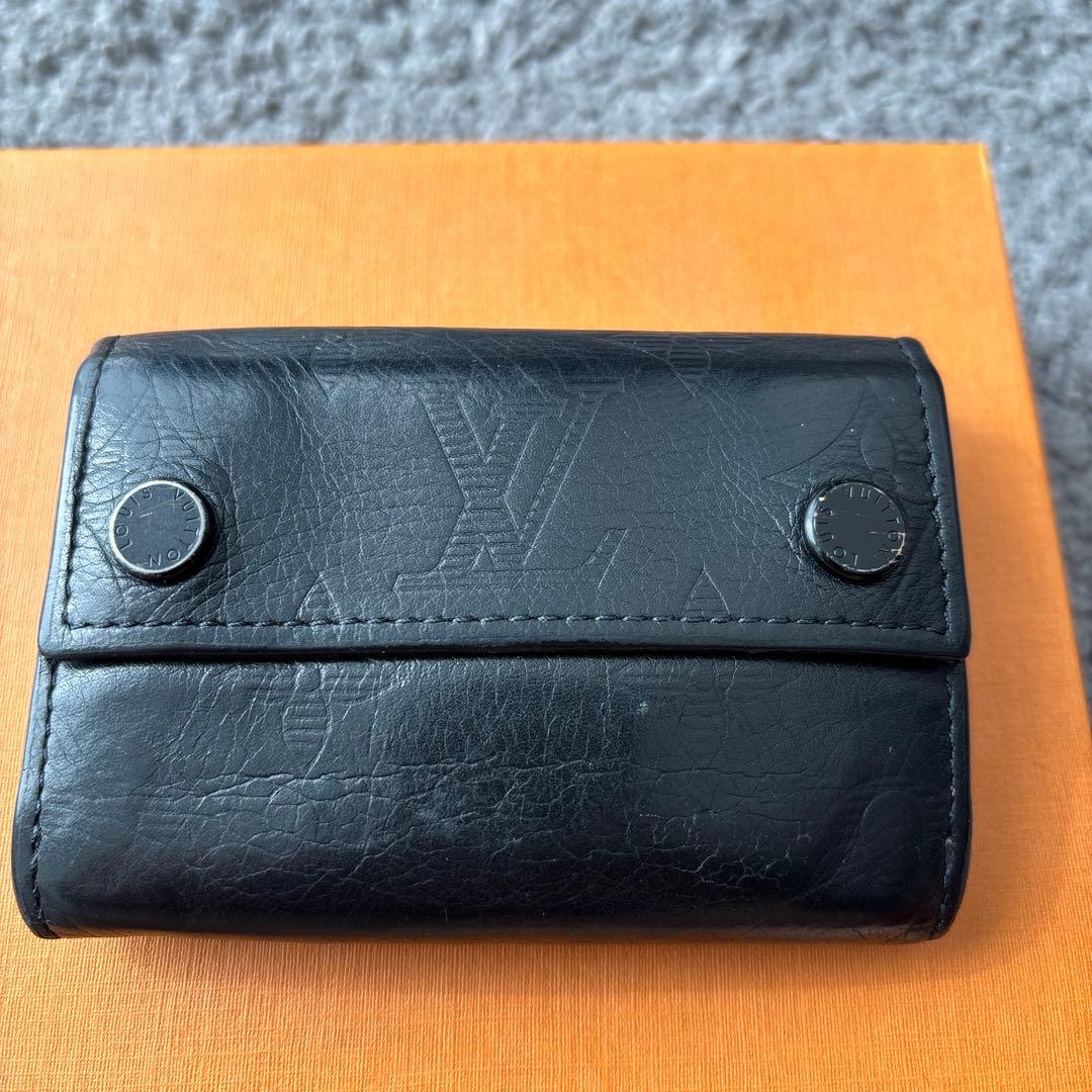 ルイヴィトン　モノグラム　シャドウ ディスカバリー　コンパクト　折り財布