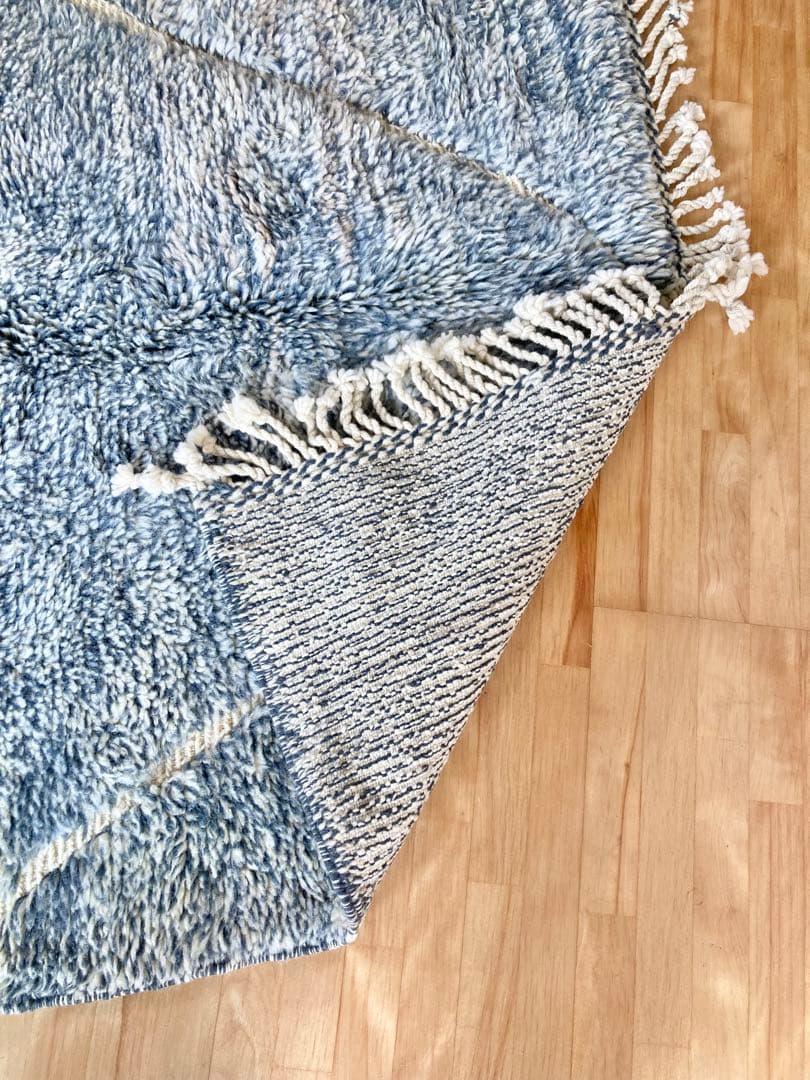 【新品美品】モロッコ ベニワレンラグ 手織り 一点物　ナチュラルインテリア