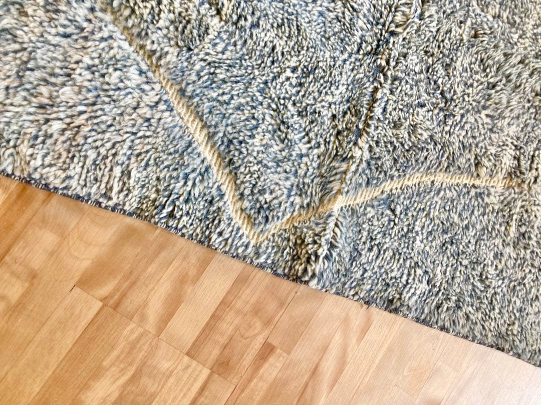 【新品美品】モロッコ ベニワレンラグ 手織り 一点物　ナチュラルインテリア