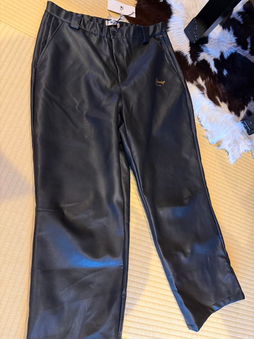 新品試着のみ数分使用GLIMCLAP Synthetic フェイクレザーパンツ