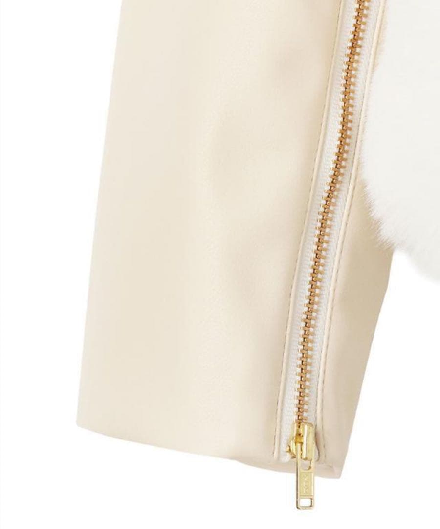 JENNE(ジェンヌ) エコファードッキングジャケット ホワイト Sサイズ