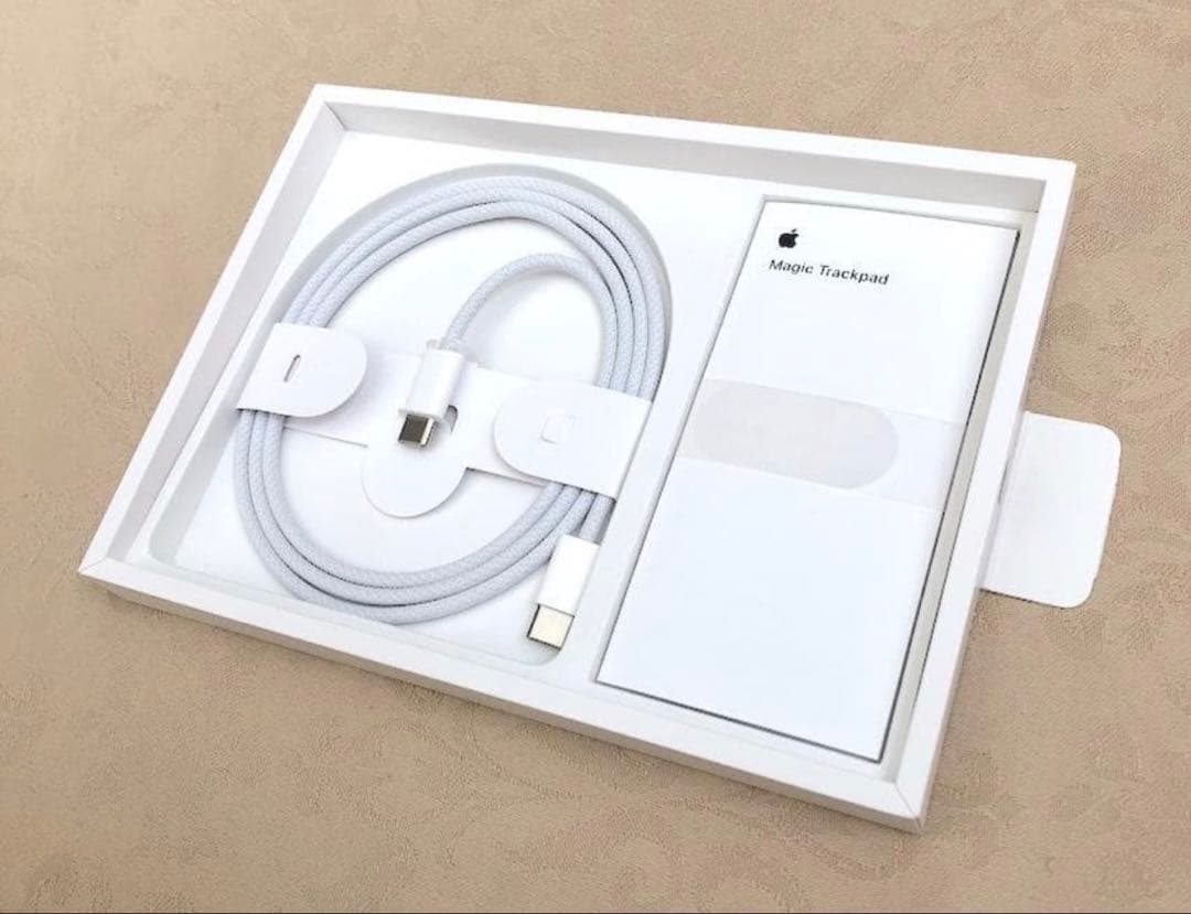 極上優良品｜最新｜USB-C｜Magic Trackpad 4｜APPLE｜純正
